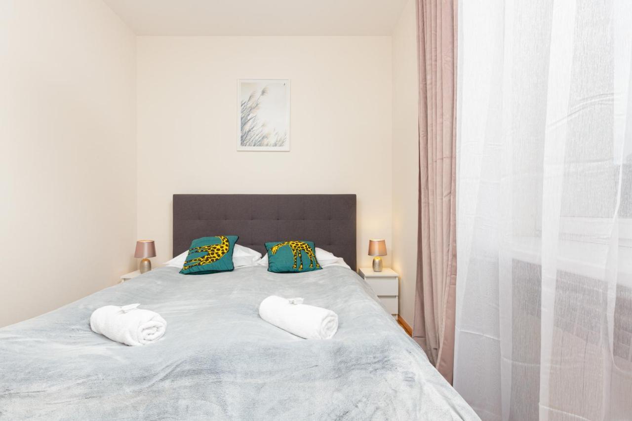 City Center Apartment Elektoralna By Noclegi Renters Varsavia Esterno foto