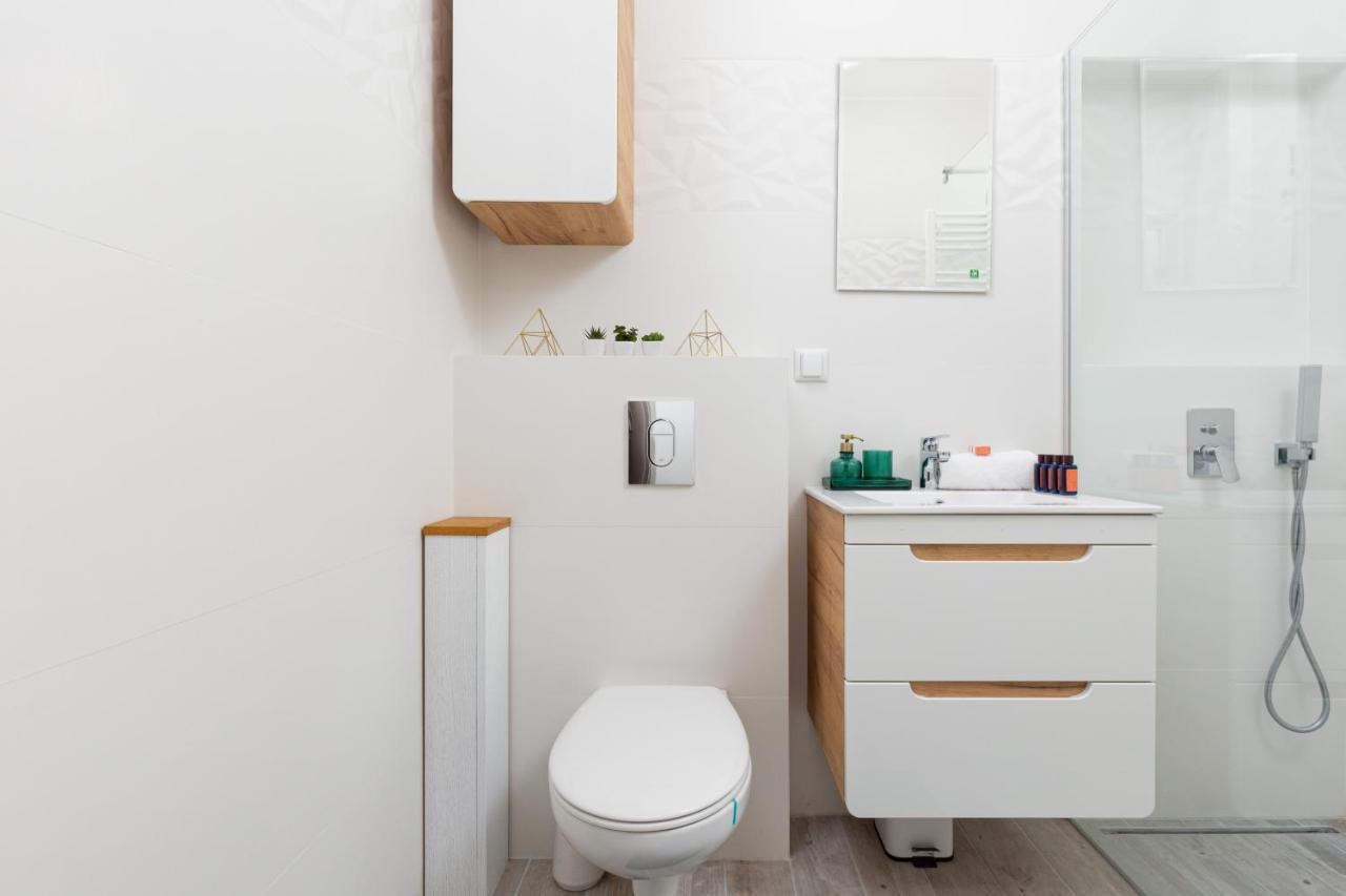 City Center Apartment Elektoralna By Noclegi Renters Varsavia Esterno foto
